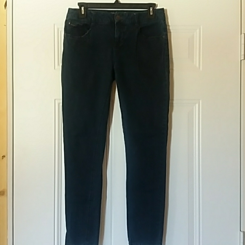 Beau. Skinny leg jeans